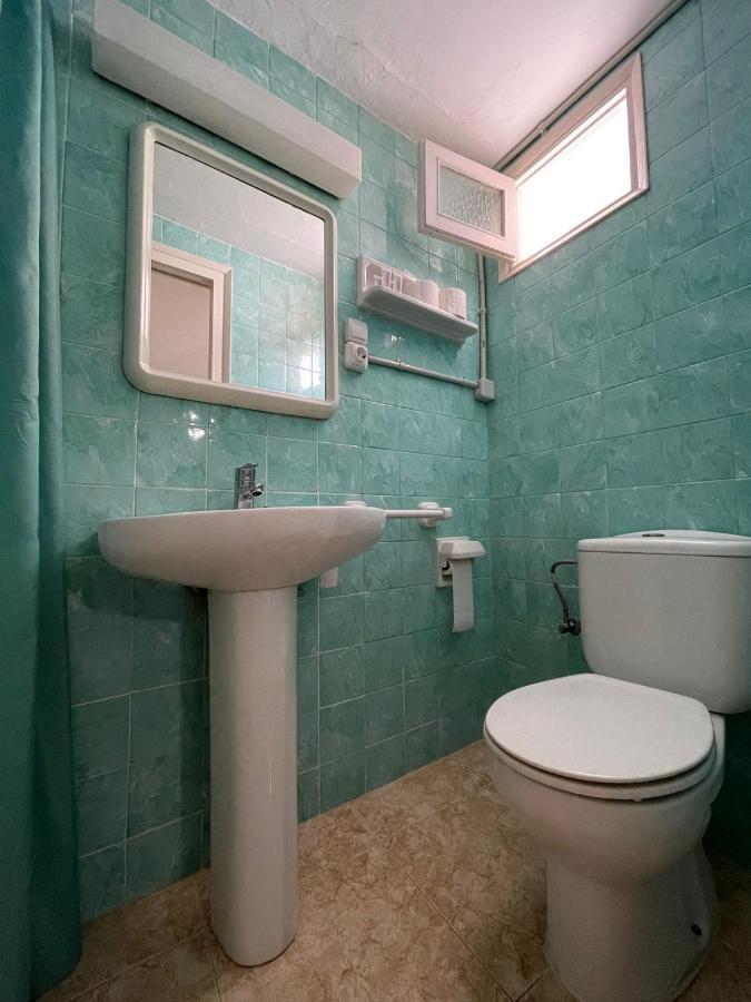 P&R Hostals Maria Rosa Tossa de Mar Kültér fotó