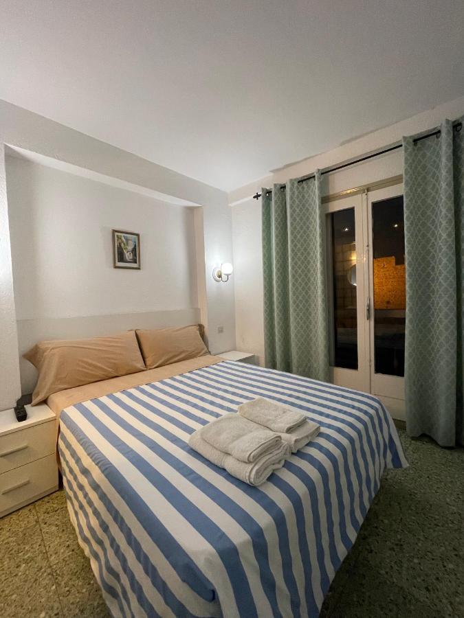P&R Hostals Maria Rosa Tossa de Mar Kültér fotó